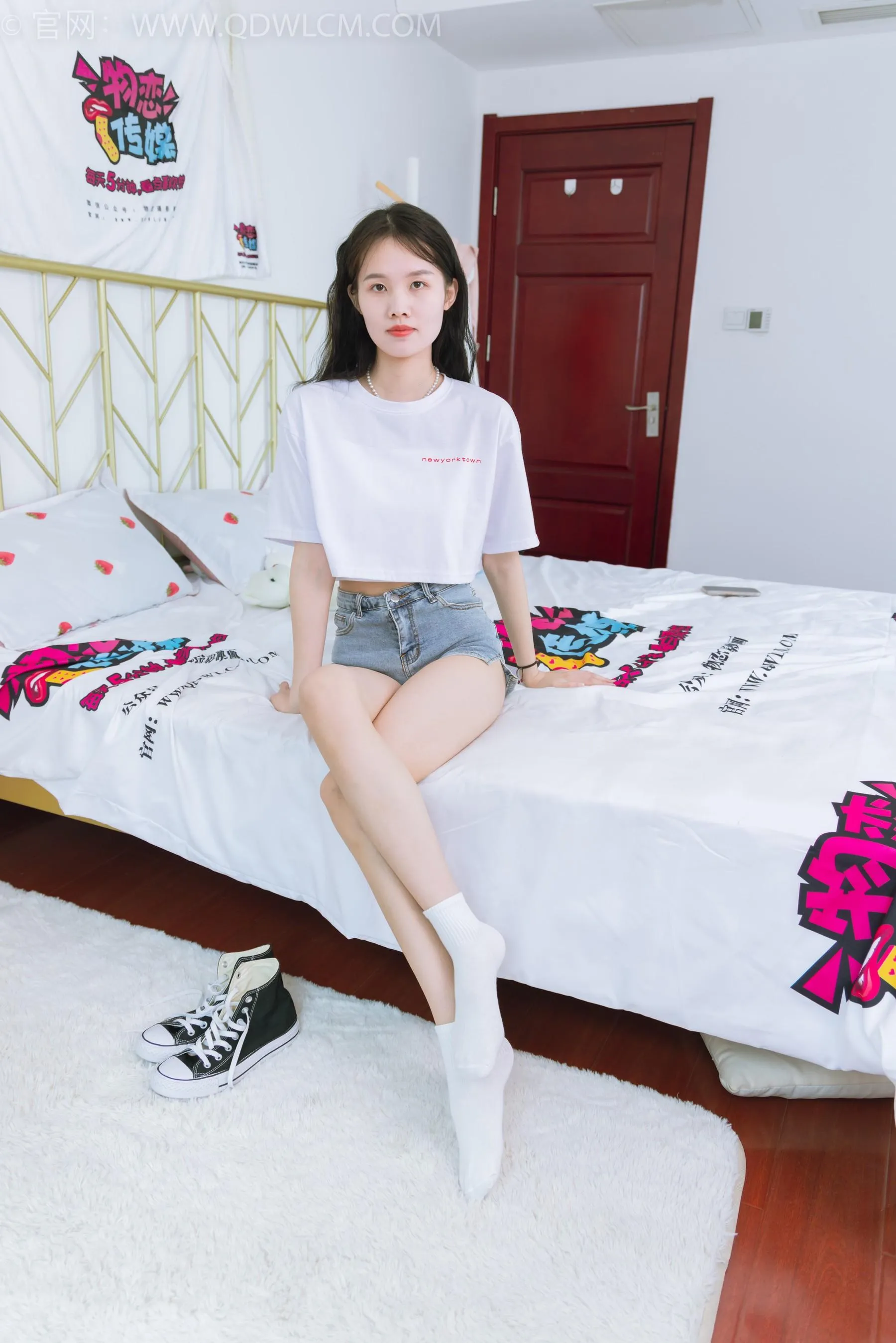 物恋传媒 NO.1559 颜颜-人来人往 [151P]插图3